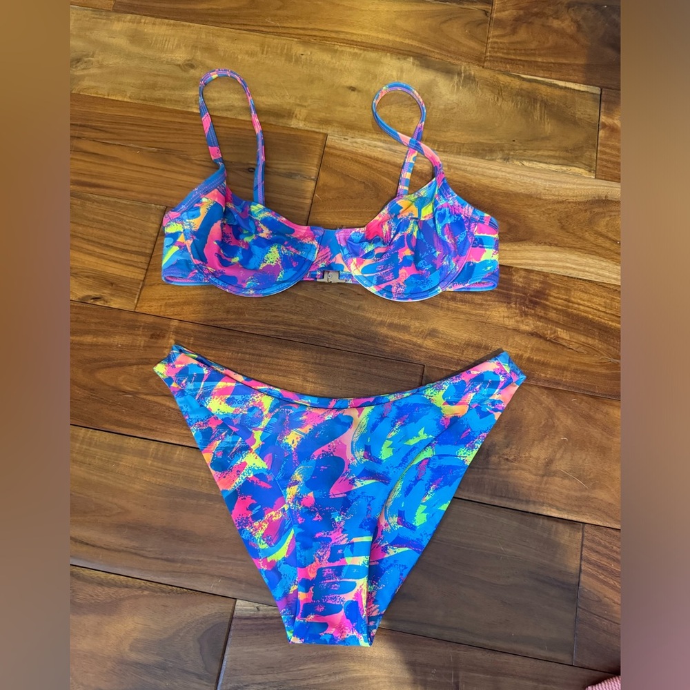 kulani kinis bikini